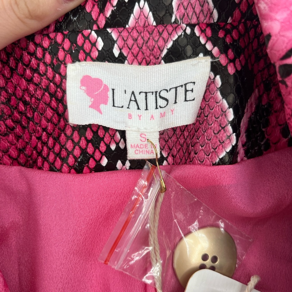 L'ATISTE Hot Pink Snake Print Crop Blazer & Mini Skirt Set - Picture 11 of 13